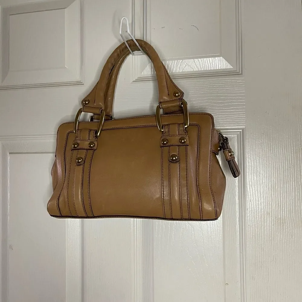 Banana Republic leather medium satchel with gold tone hardwares
